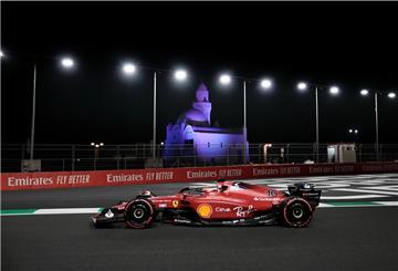Charles Leclerc aus Monaco vom Team Ferrari in Aktion beim Training Grand Prix von Saudi-Arabien in Dschidda. 