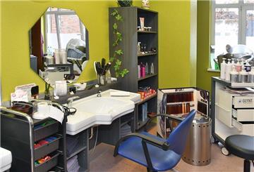 Neuer Salon