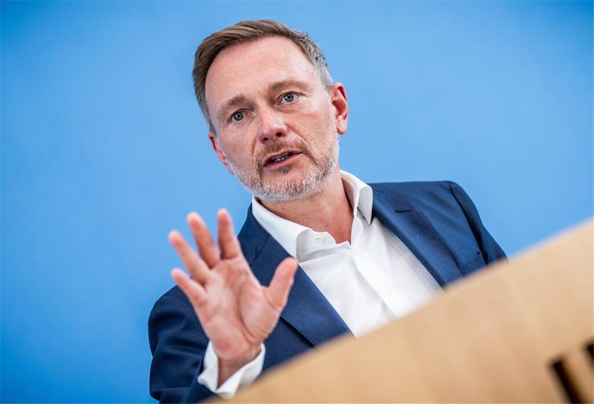 Politisches Beben: Scholz entlässt Lindner – Ampel-Koalition zerbrochen Christian Lindner (FDP, im Bild) wurde von Bundeskanzler Olaf Scholz (SPD) entlassen. Im Frühjahr soll es wohl Neuwahlen geben.