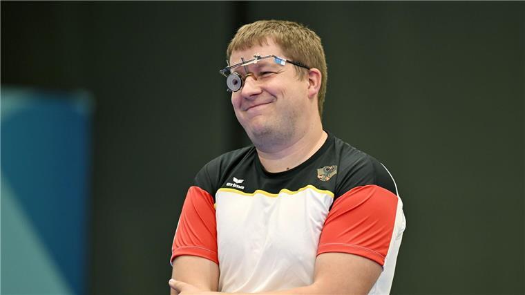 Keine Medaille: Pistolenschütze Reitz Fünfter -Janßen raus Christian Reitz im Finale mit der Luftpistole, wo er Fünfter wurde.