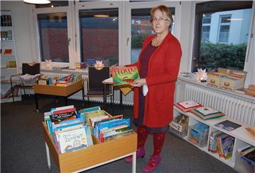 Christine Woerl-Köhler leitet seit dem Jahr 2004 die Bücherei im Paul-Gerhardt-Haus. Hier gibt es ein besonders großes Angebot an Bilderbüchern sowie an Literatur für Kinder und Jugendliche.