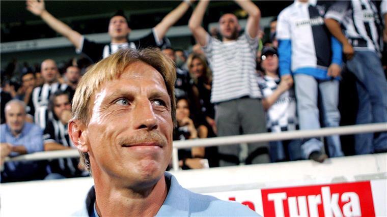 Christoph Daum wurde als Trainer auch in der Türkei verehrt.