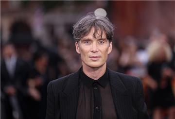 Cillian Murphy plaudert lieber mit seinen Fans.