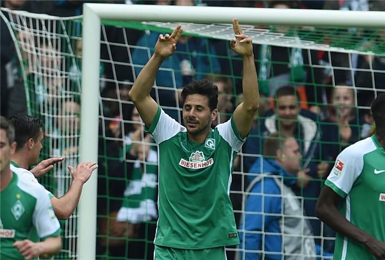 Werder Bremen ist bereit für die Sensation Claudio Pizarro ist Bremens Rekord-Torschütze.