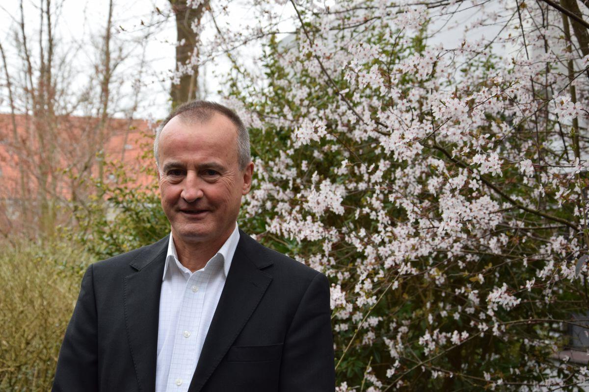 Gymnasium Nordenham hat endlich einen neuen Schulleiter Clemens Pauer leitet ab sofort das Gymnasium Nordenham.