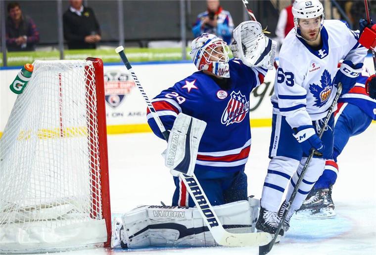 Pinguins verpflichten Stürmer Colt Adam Conrad Colt Adam Conrad (rechts) hat in der AHL unter anderem für die Toronto Marlies gespielt.