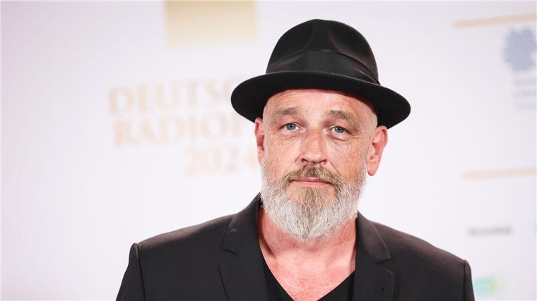 Torsten Sträter begann Autoren-Karriere aus Langeweile Comedian Torsten Sträter begann aus Zufall mit dem Schreiben - die Nachtschicht im Büro seiner Mutter war zu langweilig. (Archivbild)