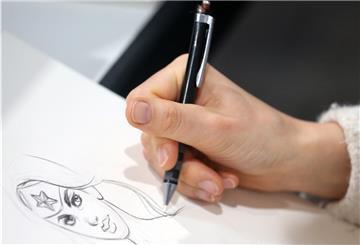 Comics zeichnen, das kann man lernen, zum Beispiel an der Kunstschule Kube in Bad Bederkesa. Symbolfoto: Roland Weihrauch/dpa 