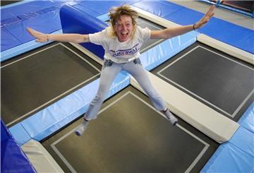 Cooler Freizeitspaß: Im Alten Eiswerk in Bremerhaven gibt es einen „Jumpin“-Trampolinpark.