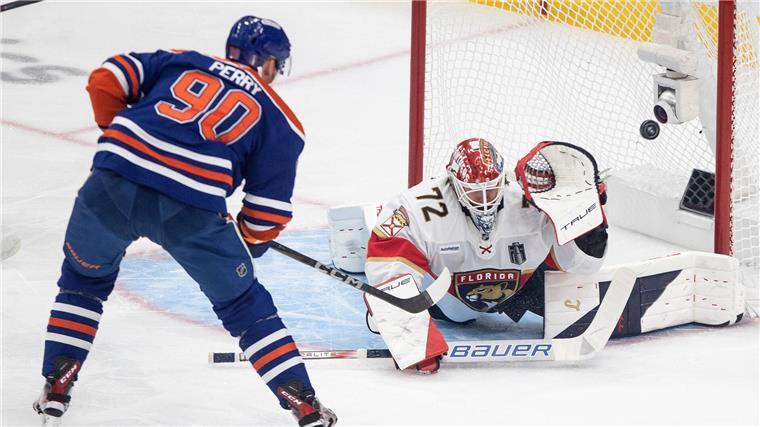 Corey Perry sorgte wenige Sekunden vor Abpfiff für den umjubelten Ausgleich für die Oilers.