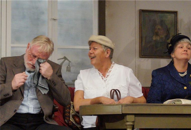 Niederdeutsche Bühne Brake beendet die Saison Corona bremst auch die Theaterbühnen in der Wesermarsch aus.