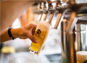 Craft Beer ist einer der Trends 2016: Die hochwertigen Biere brachten Vielfalt an die Theken.