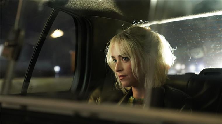 Die Filmstarts der Woche Dakota Johnson als Girlie in einer Szene des Kinofilms „Daddio - Eine Nacht in New York“.