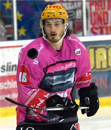 Damals war Marian Dejdar als Stürmer für die Eishockey Fischtown Pinguins auf dem Eis.