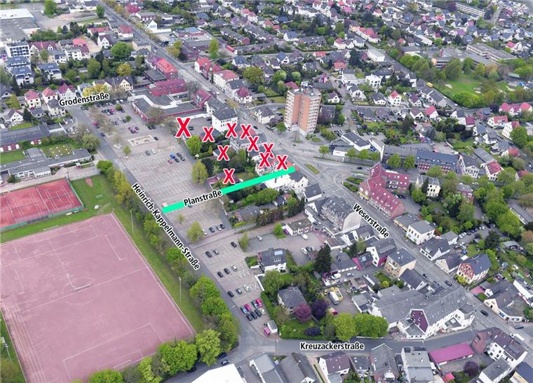 Wulsdorf: Neuem Stadtteilzentrum steht fast nichts mehr im Weg Damit die neue Wulsdorfer Ortsmitte realisiert werden kann, müssen von der Stadt und der Bremer Wohnungsbau als Investor für die neuen Einzelhandelsverkaufsflächen Häuser und Grundstücke angekauft werden. Abgerissen werden sollen die gekennzeichneten Häuser. Ins Luftbild eingezeichnet ist auch die neue Verbindung (Planstraße) von der Weserstraße auf den Heinrich-Kappelmann-Platz.