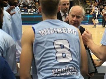 Dan Panaggio verlor sein erstes Spiel als Coach mit den Eisbären. Gegen Braunschweig gab es ein 69:87.