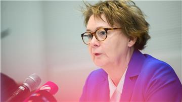 Daniela Behrens (SPD), Innenministerin Niedersachsen, stellt bei einer Pressekonferenz die Polizeiliche Kriminalstatistik 2023 vor.