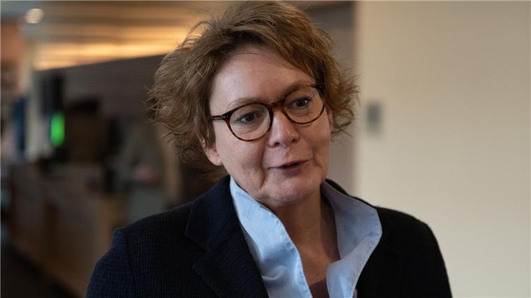 Behrens: Menschen ohne Bleiberecht zurückschicken Daniela Behrens (SPD), Innenministerin von Niedersachsen, spricht.