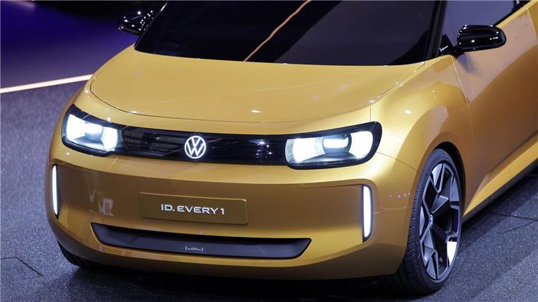 Dank stilisiertem Kühlergrill sieht der ID. Every1 nicht aus wie ein E-Auto.