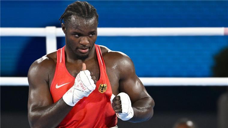 Niederlage nach Punkten: Boxer Tiafack holt Olympia-Bronze Darf sich mit Bronze trösten: Nelvie Tiafack.
