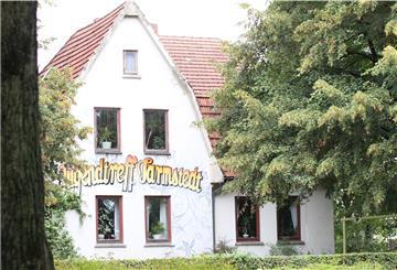 Das Alte Doktorhaus in Tarmstedt ist ein Treffpunkt für Kinder und Jugendliche. Weil die Schule nebenan einen Parkplatz braucht, soll es abgerissen werden.