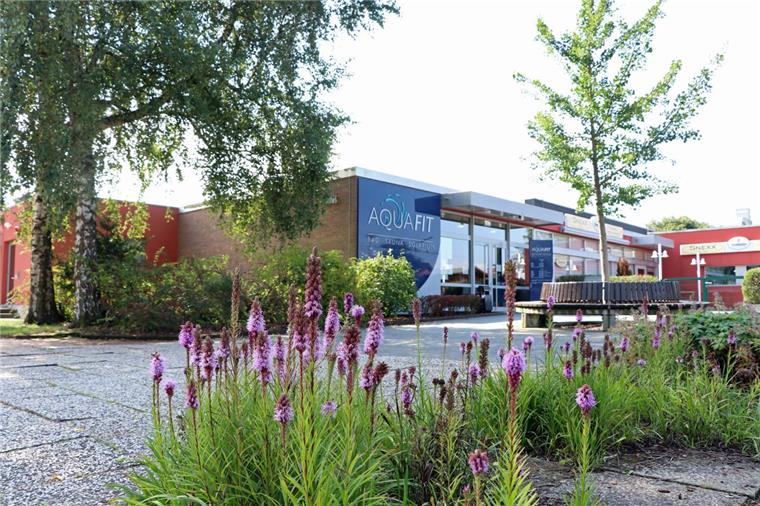 AquaFit Zeven: Hallenbad öffnet nach wochenlanger Renovierung wieder Das AquaFit Zeven präsentiert sich nach mehr als sechswöchiger Renovierung in neuem Glanz.