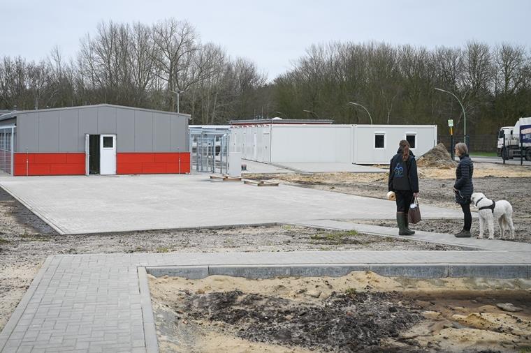 Bremerhaven: Termin für Tierheim-Umzug steht fest Das Außengelände rund um das neue Tierheim ist noch in Arbeit – aber das Gebäude ist bereit für den Einzug der Tiere.