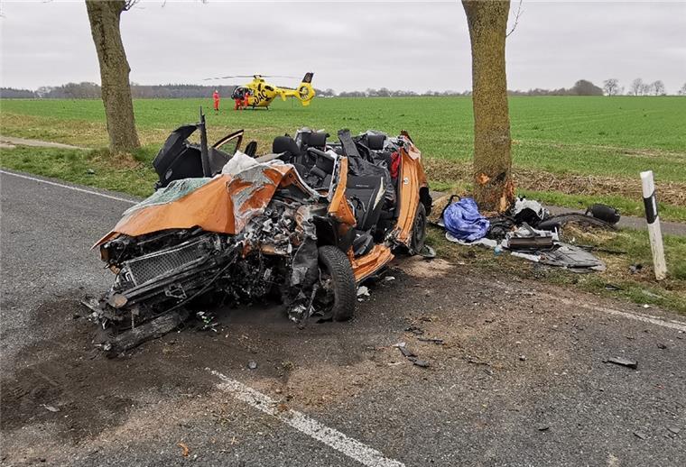 Das Auto der 25-Jährigen wurde stark beschädigt.