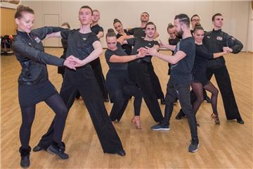 Das B-Team der TSG Bremerhaven bereitet sich auf den Saisonstart vor. Foto: Adebahr