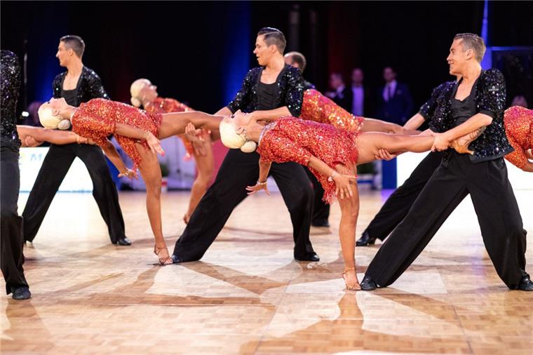 Das B-Team der TSG Bremerhaven holte mit "Christina Aguilera" den siebten Platz. Foto: Quella