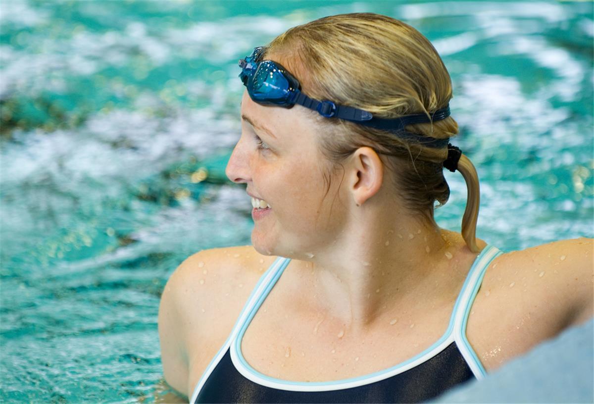 Schwimmen in der Seestadt Bremerhaven Bad 3