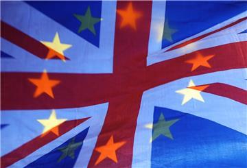 Das Brexit-Abkommen schützt übergangsweise die Rechte von Briten, die schon 2020 in Deutschland gewohnt haben. Doch die Frist läuft am 30. Juni ab.