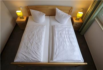 Ein Doppelzimmer in einem Hotel. 