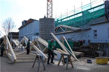 Das Centraltheater in Brake bekommt nun sein neues Dach.