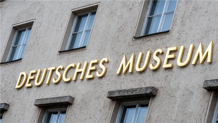 Deutsches Museum gibt NS-Raubkunst-Gemälde zurück Das Deutsche Museum hat ein von den Nationalsozialisten geraubtes Kunstwerk des Landschaftsmalers Hans Thoma an die Erben des jüdischen Kunstsammlers Sigmund Waldes zurückgegeben. (Archivbild)