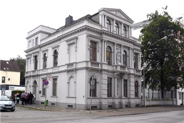Das ehemalige Standesamt in der Hafenstraße wird zu einem Tumorzentrum umgebaut. Eröffnung ist im Oktober. Foto Scheer