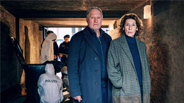 Eisner unter Mordverdacht - der Wiener „Tatort“ Das Ermittlerduo Moritz Eisner (Harald Krassnitzer) und Bibi Fellner (Adele Neuhauser).