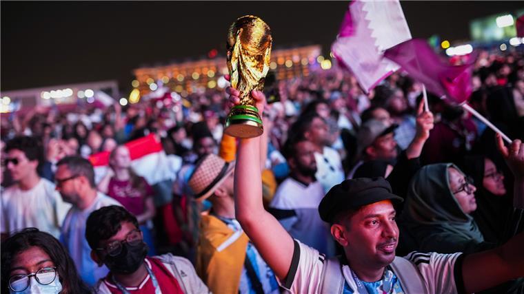 Das Fanfest in Doha wollen die Bremerhavener Fußballfans ebenfalls ansteuern.