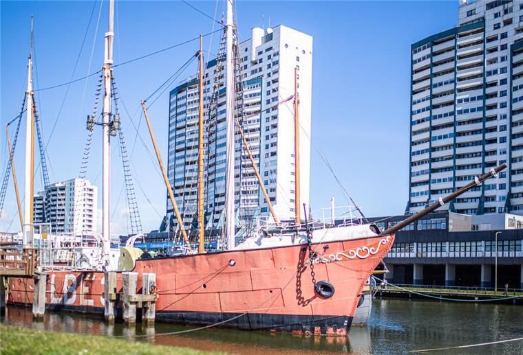  Ein neuer Termin wurde gefunden: Das Feuerschiff Elbe 3 soll nun aus dem "Alten Hafen" in die Werft geschleppt werden