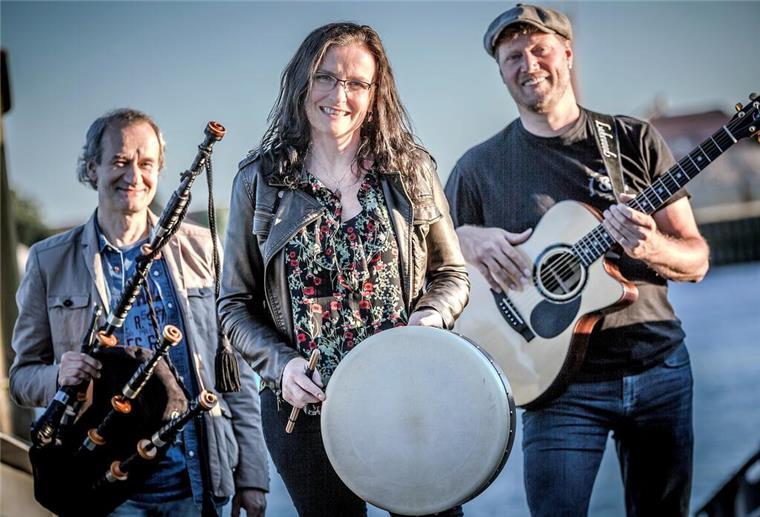 Schottische Klänge im Pastorenhaus: Folk-Trio entführt in die Highlands Folk-Trio Marie's Wedding