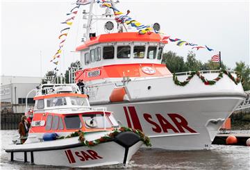 Das Foto zeigt die „Nis Randers“ und ihr Tochterboot „Uwe“.