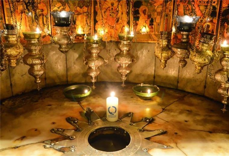 Das Friedenslicht aus Bethlehem wird jedes Jahr um die Welt getragen. Am dritten Advent kommt es nach Bremerhaven.
