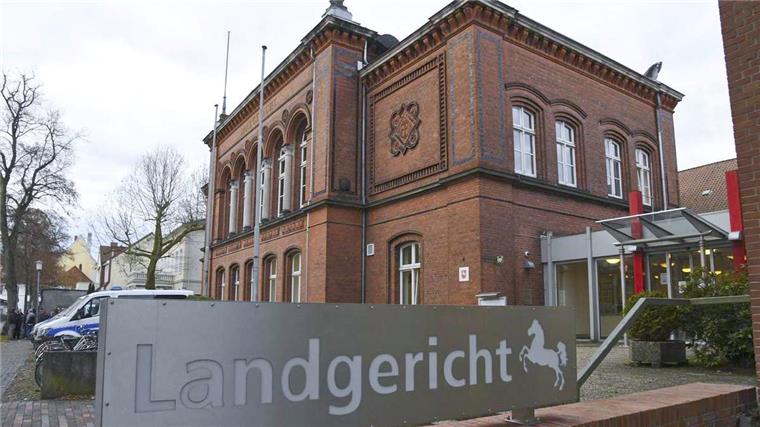 Auf den Überfall folgt die Therapie Das Gericht ging mit seinem Urteil über den Antrag der Staatsanwaltschaft hinaus.