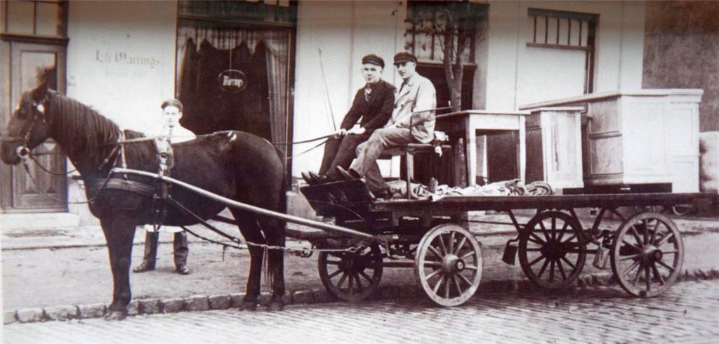 Das Geschäft von Johann Warrings in der Weserstraße 102 im Jahr 1928.  Foto: Sam...