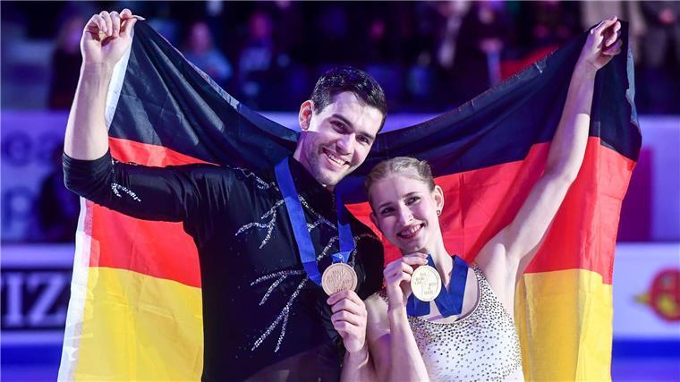 Das Gold von Minerva Hase (r) und Nikita Wolodin im Paarlaufen war bei der Eiskunstlauf-EM in Tallinn der Lichtblick.