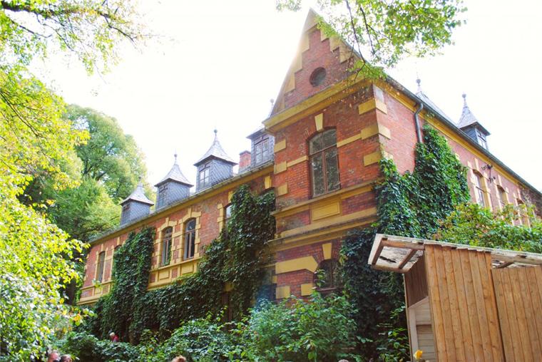 Zwei Rittergüter mit gemeinsamer Vergangenheit Das Gutshaus Frelsdorfermühlen ist seit 1936 im Besitz der Familie von der Ohe.