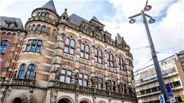 Das historische Gebäude des Bremer Landgerichts. Dort sollte am Mittwoch, 1. November, ein Mordprozess gegen einen Altenpfleger beginnen.