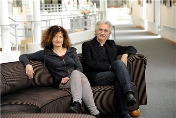 Das Historische Museum Bremerhaven hat seinen Standort seit 1991 am Südufer der Geeste. Geleitet wird es von der Volkskundlerin Anja Benscheidt und dem Historiker Alfred Kube. Benscheidt ist seit 1991 dabei, Kube seit 1989.