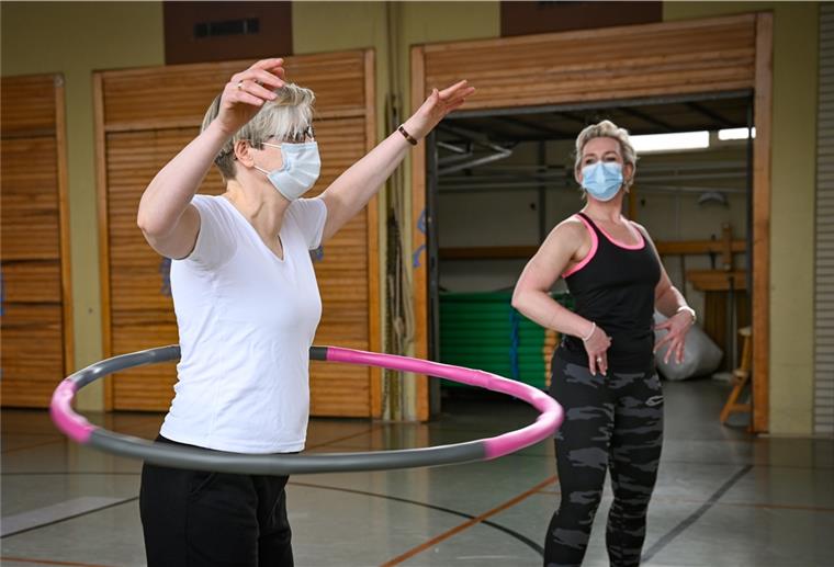 Der Hulahoop kreist auch in Bremerhaven Das Hullern wird auch in Bremerhaven und umzu immer beliebter.
