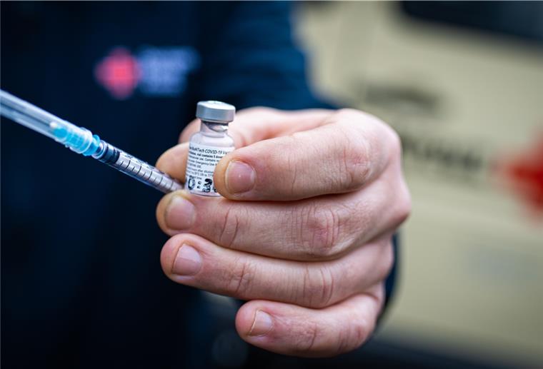 Corona-Impfung? Warum Senioren viel Geduld brauchen Impfung